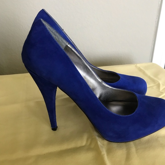 Blue heels - Picture 3 of 4